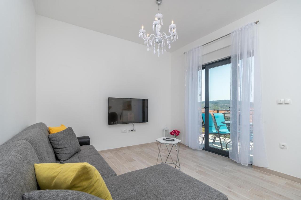Apartman Pjer Τρογκίρ Εξωτερικό φωτογραφία